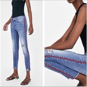 {ZARA} Skinny Distressed Jeans Red Side Stripes